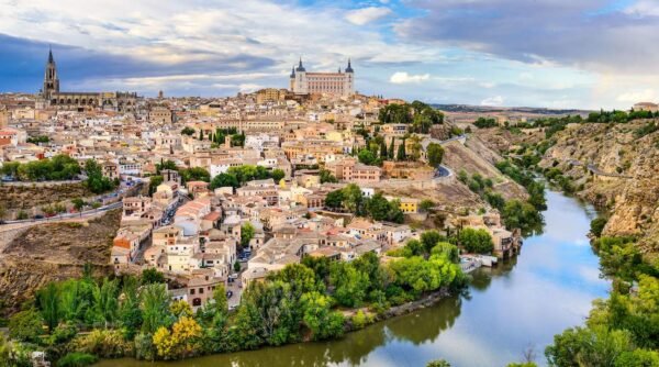 Segovia and Toledo from Madrid with Alcazar Access - Image 4